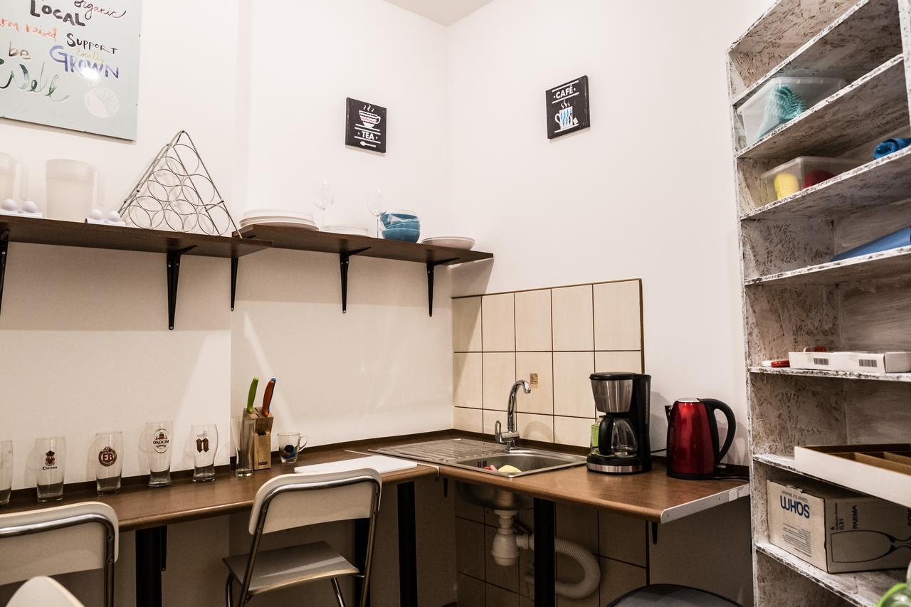 Flyfly Hostel , Darmowy Parking , Rezerwuj Przez Urzadzenia Mobilne -10 Procent Wrocław Eksteriør billede
