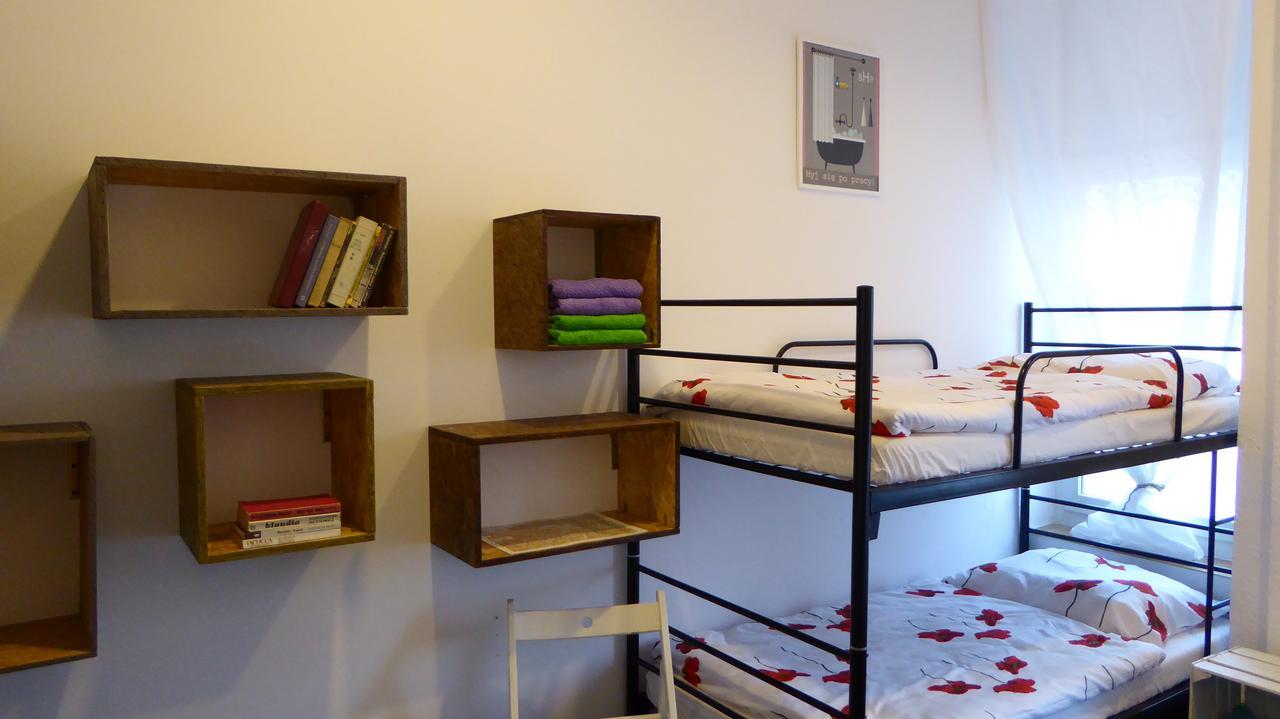 Flyfly Hostel , Darmowy Parking , Rezerwuj Przez Urzadzenia Mobilne -10 Procent Wrocław Eksteriør billede