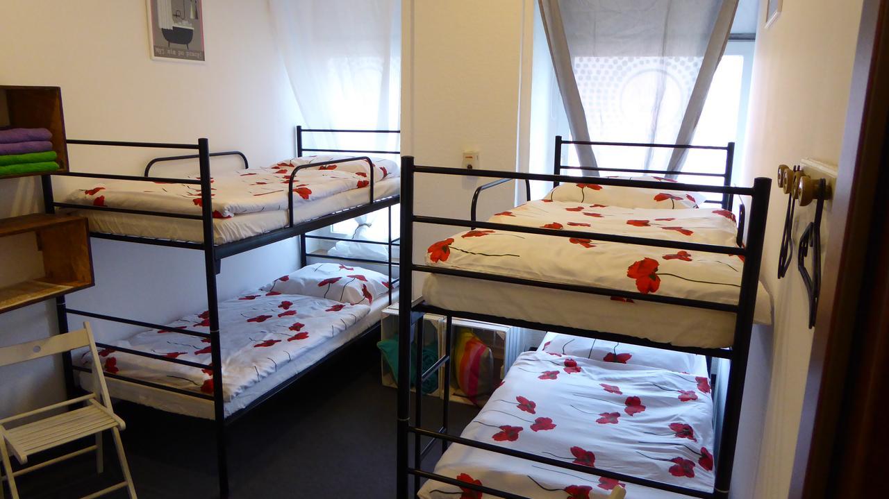 Flyfly Hostel , Darmowy Parking , Rezerwuj Przez Urzadzenia Mobilne -10 Procent Wrocław Eksteriør billede
