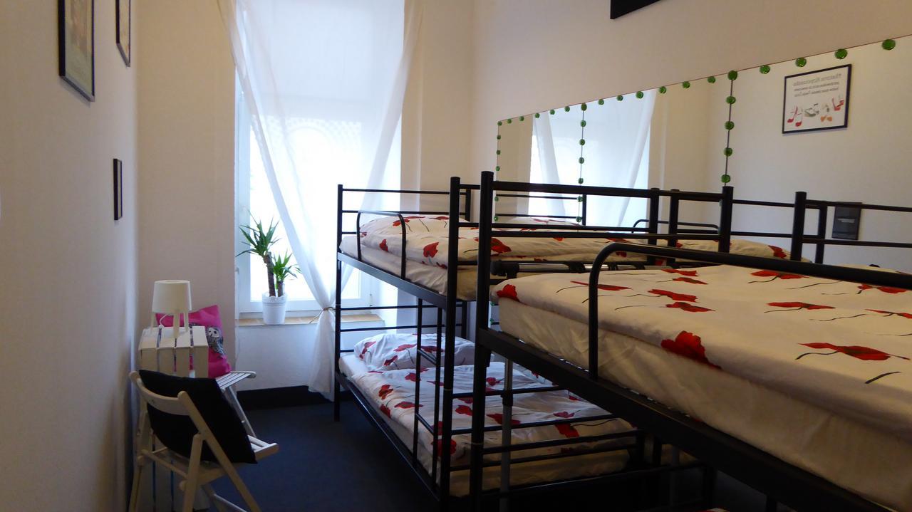 Flyfly Hostel , Darmowy Parking , Rezerwuj Przez Urzadzenia Mobilne -10 Procent Wrocław Eksteriør billede